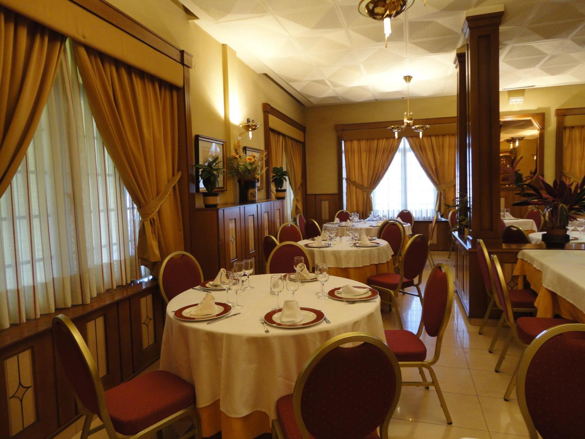 Hotel La Maruxina La Alameda de la Sagra Luaran gambar